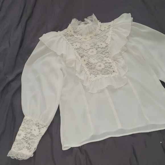 Vintage Victorian style blouse - Picture 8 of 10